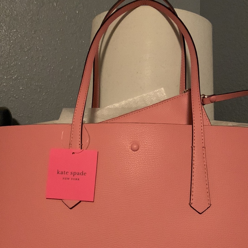Kate Spade Large Molly Pink Tote with Pouch Set - Picture 5 of 6